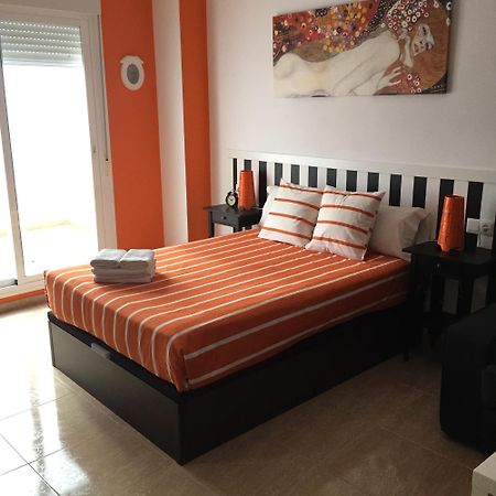 Apartamentos Gold مالقة المظهر الخارجي الصورة