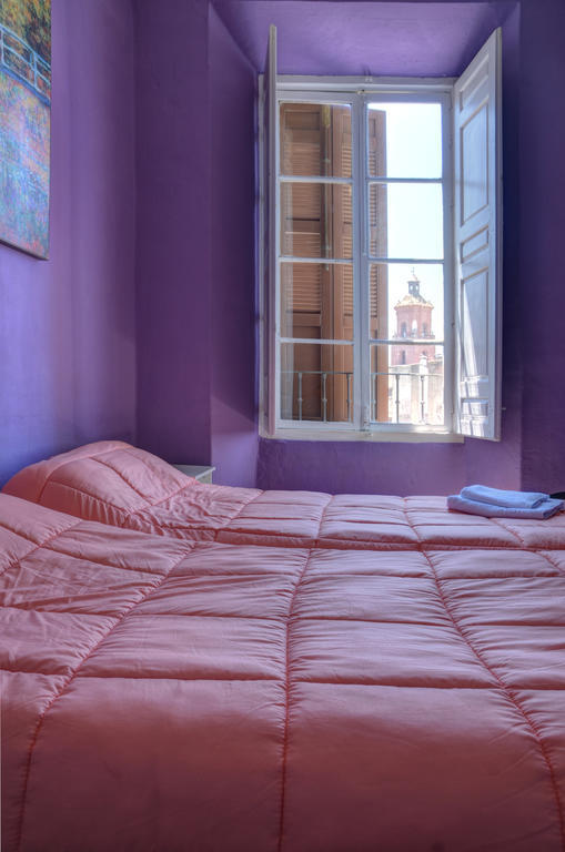 Apartamentos Gold مالقة الغرفة الصورة