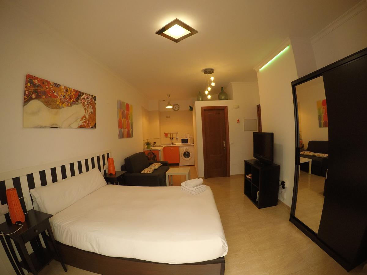 Apartamentos Gold مالقة المظهر الخارجي الصورة
