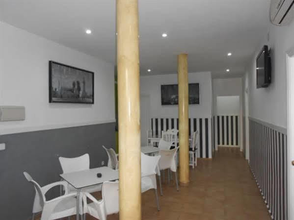 Apartamentos Gold مالقة المظهر الخارجي الصورة