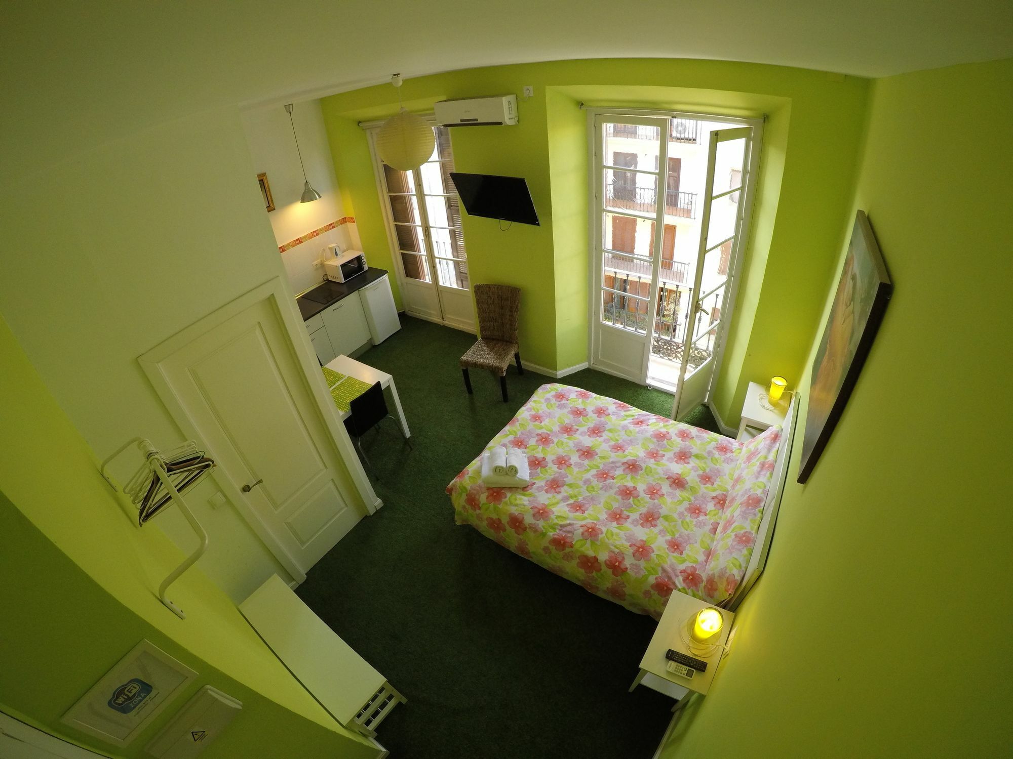 Apartamentos Gold مالقة المظهر الخارجي الصورة